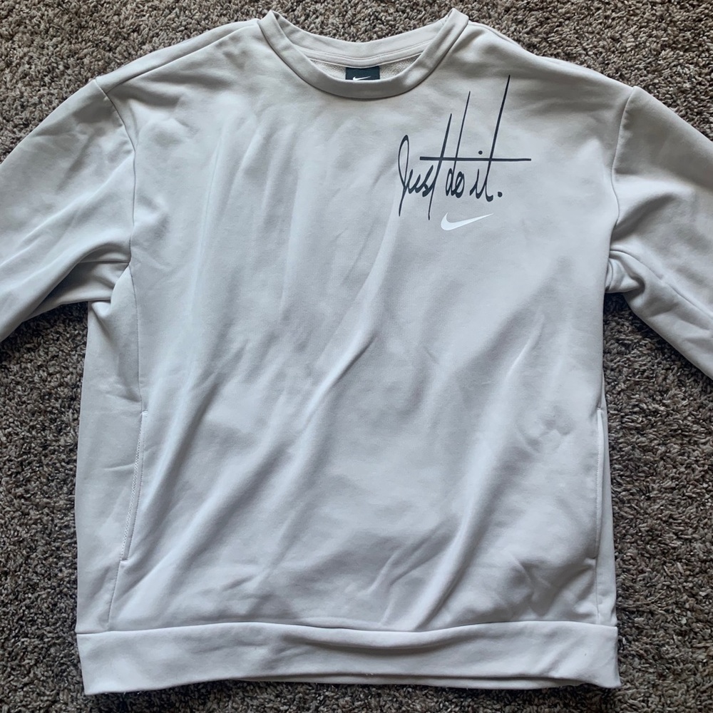 nike sweatshirt !